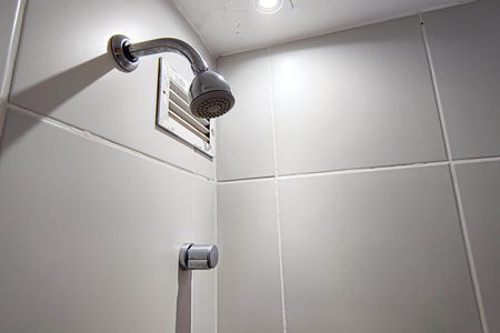 Apartamento à venda com 79m², 3 quartos e 2 vagas Apartamento à venda com 79m², 3 quartos e 2 vagasBanheiro da Suíte