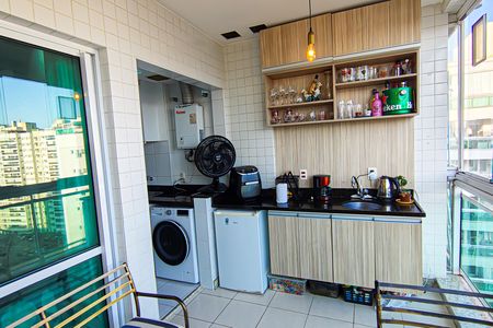 Apartamento à venda com 79m², 3 quartos e 2 vagas Apartamento à venda com 79m², 3 quartos e 2 vagasVaranda