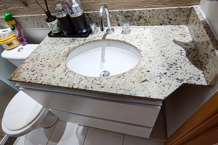 Apartamento à venda com 79m², 3 quartos e 2 vagas Apartamento à venda com 79m², 3 quartos e 2 vagasBanheiro Social