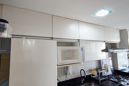 Apartamento à venda com 79m², 3 quartos e 2 vagas Apartamento à venda com 79m², 3 quartos e 2 vagasCozinha e Área de Serviço