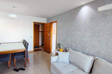 Apartamento à venda com 79m², 3 quartos e 2 vagas Apartamento à venda com 79m², 3 quartos e 2 vagasSala