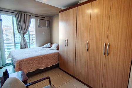 Apartamento à venda com 79m², 3 quartos e 2 vagas Apartamento à venda com 79m², 3 quartos e 2 vagasSuíte