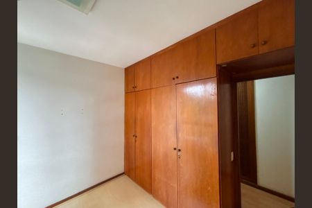 Apartamento à venda com 140m², 3 quartos e 2 vagas Apartamento à venda com 140m², 3 quartos e 2 vagasQuarto 1