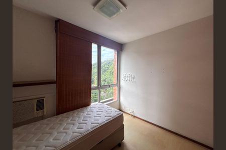 Apartamento à venda com 140m², 3 quartos e 2 vagas Apartamento à venda com 140m², 3 quartos e 2 vagasQuarto 1