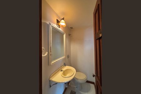 Apartamento à venda com 140m², 3 quartos e 2 vagas Apartamento à venda com 140m², 3 quartos e 2 vagasLavabo