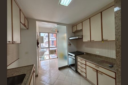 Apartamento à venda com 140m², 3 quartos e 2 vagas Apartamento à venda com 140m², 3 quartos e 2 vagasCozinha