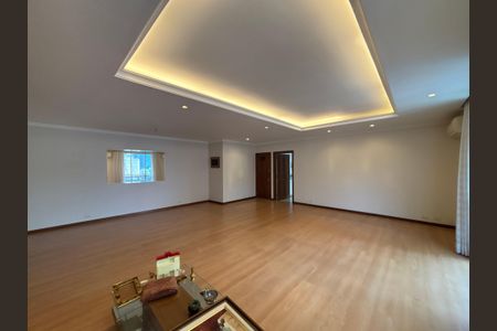 Apartamento à venda com 140m², 3 quartos e 2 vagas Apartamento à venda com 140m², 3 quartos e 2 vagasSala