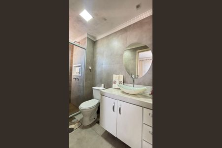 Apartamento à venda com 73m², 3 quartos e 2 vagas Apartamento à venda com 73m², 3 quartos e 2 vagasBanheiro da Suíte