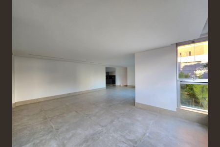 Apartamento à venda com 281m², 4 quartos e 4 vagasSala