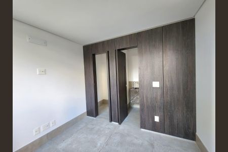 Apartamento à venda com 281m², 4 quartos e 4 vagasSala