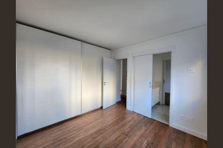 Apartamento à venda com 281m², 4 quartos e 4 vagasQuarto semi Suíte 3