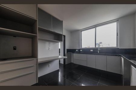 Apartamento à venda com 281m², 4 quartos e 4 vagasCozinha