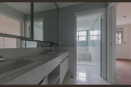 Apartamento à venda com 281m², 4 quartos e 4 vagasSuíte 2