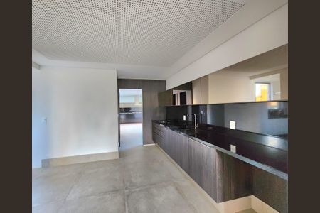 Apartamento à venda com 281m², 4 quartos e 4 vagasÁrea privativa