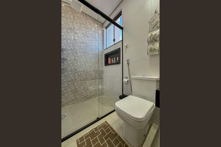 Casa à venda com 186m², 4 quartos e 2 vagasBanheiro 1