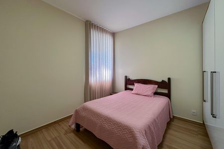 Casa à venda com 186m², 4 quartos e 2 vagasQuarto 2