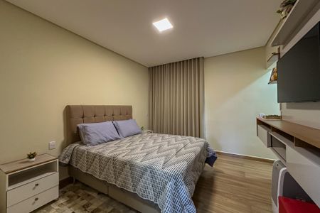Casa à venda com 186m², 4 quartos e 2 vagas Suíte