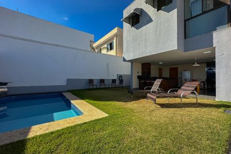 Casa à venda com 186m², 4 quartos e 2 vagasQuintal