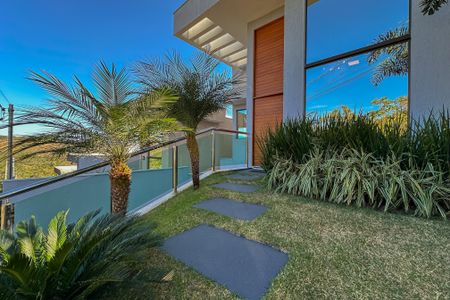 Casa à venda com 186m², 4 quartos e 2 vagasFachada