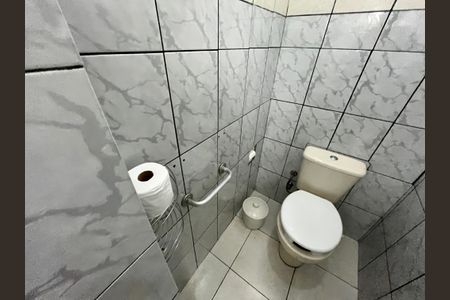 Casa à venda com 70m², 2 quartos e 2 vagasBanheiro de serviço