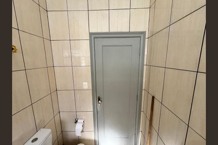 Casa à venda com 70m², 2 quartos e 2 vagasBanheiro