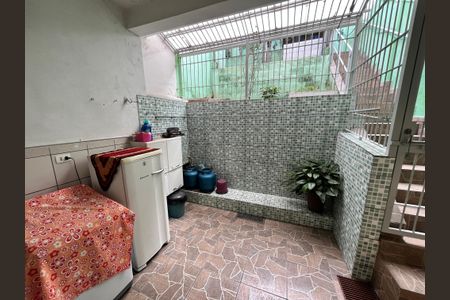 Casa à venda com 70m², 2 quartos e 2 vagasÁrea de Serviço