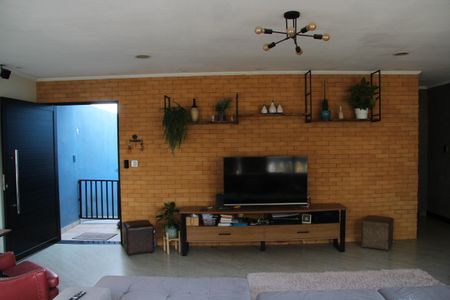 Casa à venda com 275m², 3 quartos e 3 vagasSala