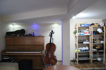 Casa à venda com 275m², 3 quartos e 3 vagasEscritório 