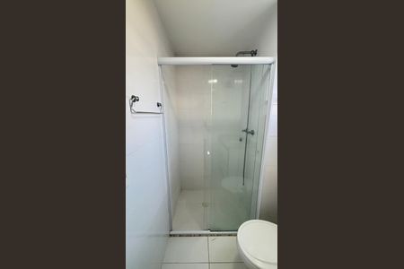 Apartamento à venda com 75m², 3 quartos e 2 vagas Apartamento à venda com 75m², 3 quartos e 2 vagasBanheiro da Suíte