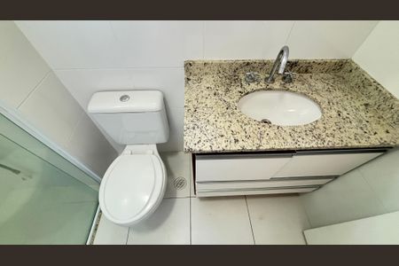 Apartamento à venda com 75m², 3 quartos e 2 vagas Apartamento à venda com 75m², 3 quartos e 2 vagasBanheiro da Suíte