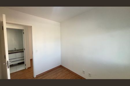 Apartamento à venda com 75m², 3 quartos e 2 vagas Apartamento à venda com 75m², 3 quartos e 2 vagasQuarto 2