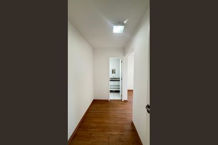 Apartamento à venda com 75m², 3 quartos e 2 vagas Apartamento à venda com 75m², 3 quartos e 2 vagasSuite