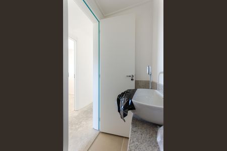 Apartamento à venda com 112m², 5 quartos e 2 vagas Apartamento à venda com 112m², 5 quartos e 2 vagasLavabo