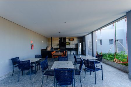 Apartamento à venda com 112m², 5 quartos e 2 vagas Apartamento à venda com 112m², 5 quartos e 2 vagasÁrea comum - Churrasqueira