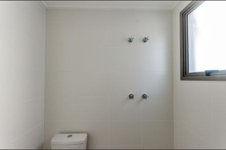 Apartamento à venda com 112m², 5 quartos e 2 vagas Apartamento à venda com 112m², 5 quartos e 2 vagasBanheiro Social