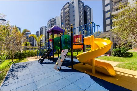 Apartamento à venda com 112m², 5 quartos e 2 vagas Apartamento à venda com 112m², 5 quartos e 2 vagasÁrea comum - Playground