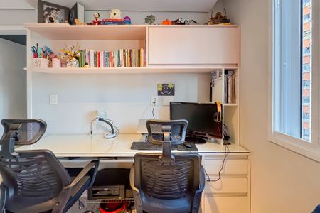 Apartamento à venda com 69m², 2 quartos e 1 vaga Apartamento à venda com 69m², 2 quartos e 1 vagaEscritório