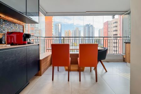 Apartamento à venda com 69m², 2 quartos e 1 vaga Apartamento à venda com 69m², 2 quartos e 1 vagaVaranda gourmet
