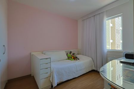 Apartamento à venda com 170m², 4 quartos e 3 vagas Apartamento à venda com 170m², 4 quartos e 3 vagasQuarto 1