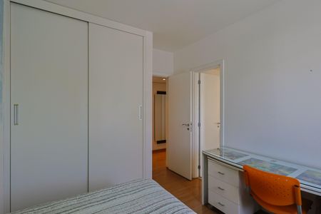Apartamento à venda com 170m², 4 quartos e 3 vagas Apartamento à venda com 170m², 4 quartos e 3 vagasSuíte 2