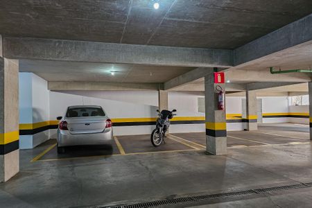 Apartamento à venda com 170m², 4 quartos e 3 vagas Apartamento à venda com 170m², 4 quartos e 3 vagasGaragem