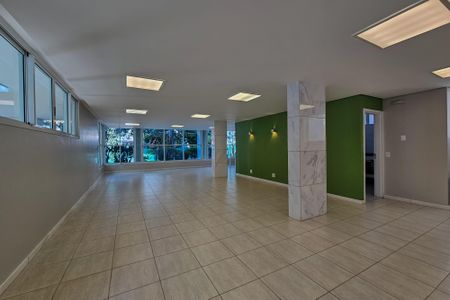 Apartamento à venda com 170m², 4 quartos e 3 vagas Apartamento à venda com 170m², 4 quartos e 3 vagasÁrea comum - Salão de festas