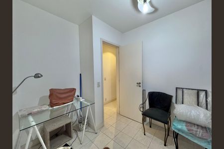 Apartamento à venda com 177m², 4 quartos e 2 vagas Apartamento à venda com 177m², 4 quartos e 2 vagasQuarto 2
