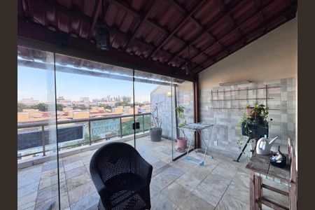 Apartamento à venda com 177m², 4 quartos e 2 vagas Apartamento à venda com 177m², 4 quartos e 2 vagasVaranda/Terraço