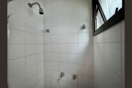 Apartamento à venda com 177m², 4 quartos e 2 vagas Apartamento à venda com 177m², 4 quartos e 2 vagasBanheiro de Serviço