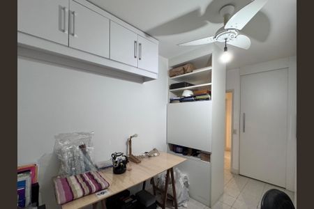 Apartamento à venda com 177m², 4 quartos e 2 vagas Apartamento à venda com 177m², 4 quartos e 2 vagasQuarto 3