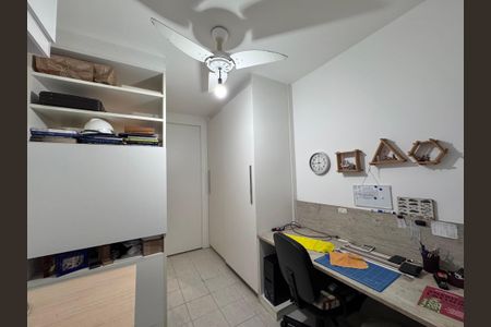 Apartamento à venda com 177m², 4 quartos e 2 vagas Apartamento à venda com 177m², 4 quartos e 2 vagasQuarto 3