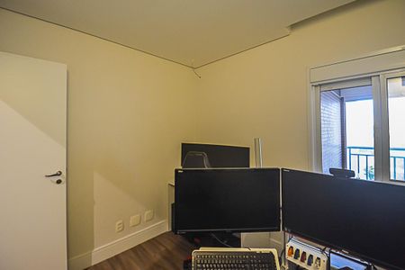 Apartamento à venda com 151m², 4 quartos e 2 vagas Apartamento à venda com 151m², 4 quartos e 2 vagasQuarto 1