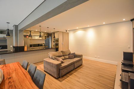 Apartamento à venda com 151m², 4 quartos e 2 vagas Apartamento à venda com 151m², 4 quartos e 2 vagasSala