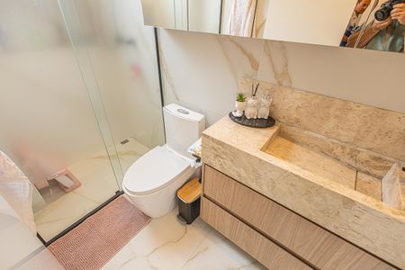 Apartamento à venda com 130m², 3 quartos e 2 vagasBanheiro Semi - Suíte 2 e 3